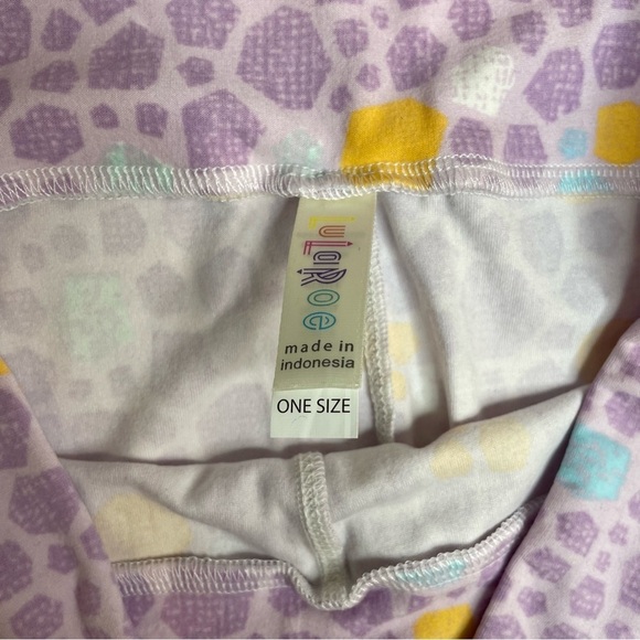 LuLaRoe Leggings OS One Size Set of 3 Light Green Floral, Purple, Pink Geometric - Picture 5 of 7